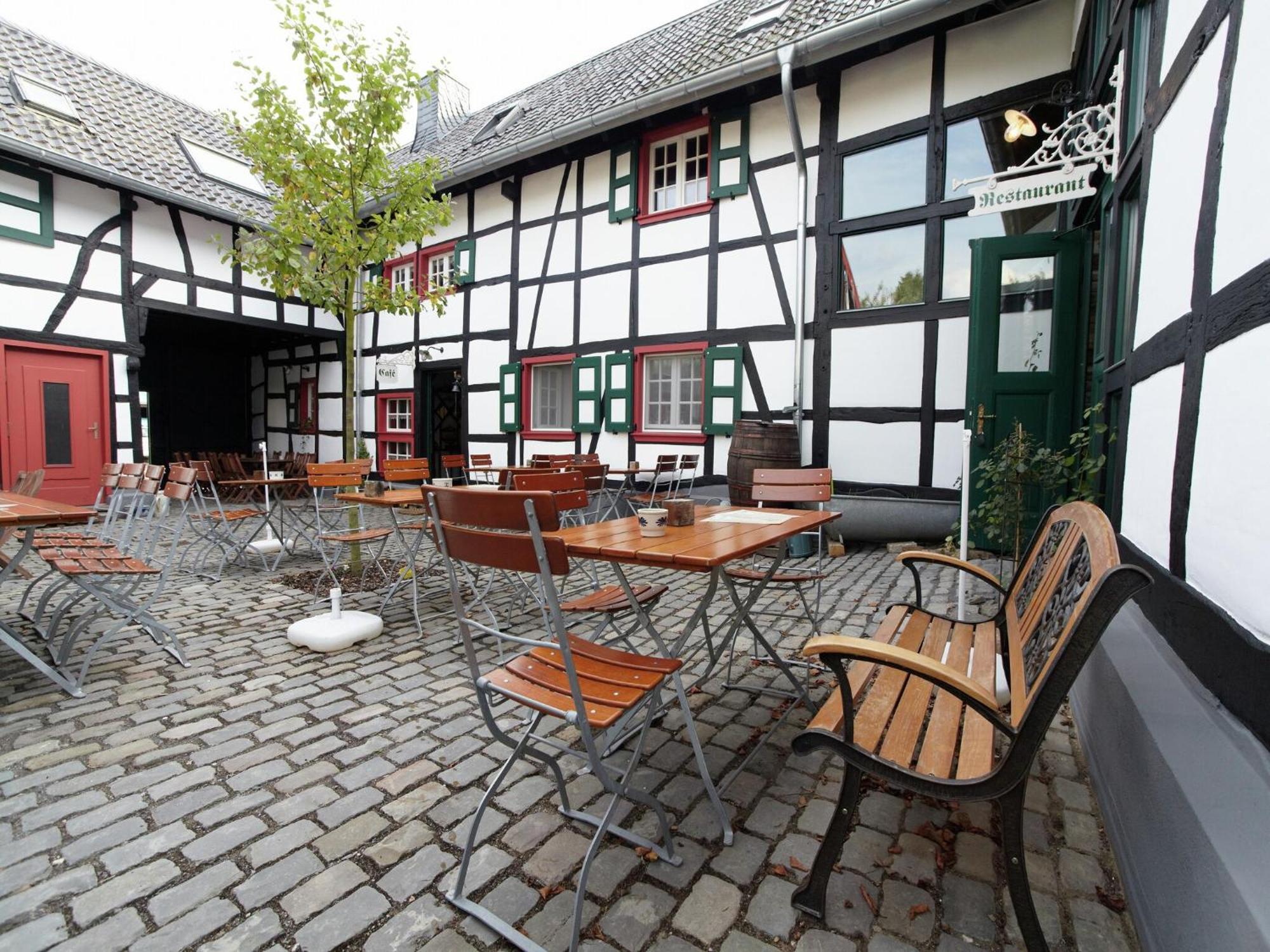 Nostalgic Apartment In The Eifel Region Schleiden Exteriér fotografie